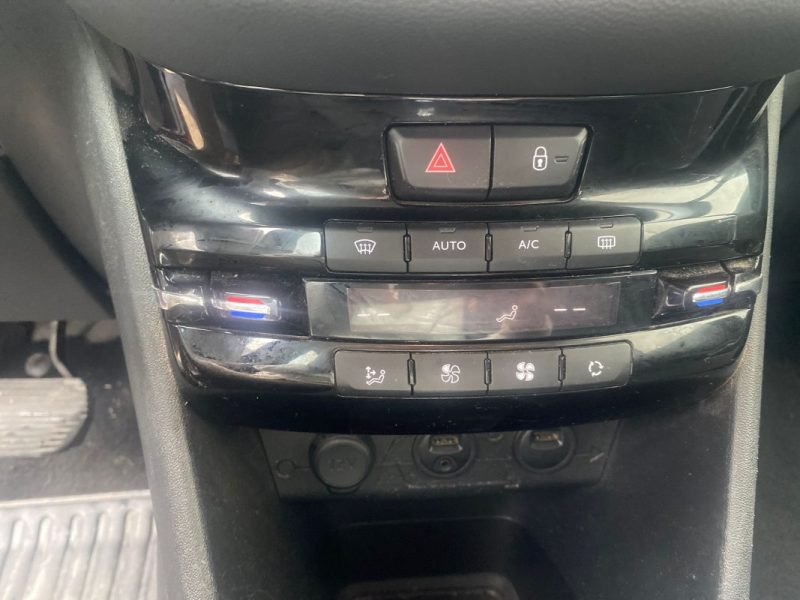 PEUGEOT 208  1.4 E-HDI 68 ACTIVE BMP 2012