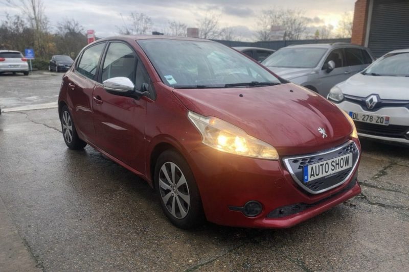 PEUGEOT 208  1.4 E-HDI 68 ACTIVE BMP 2012