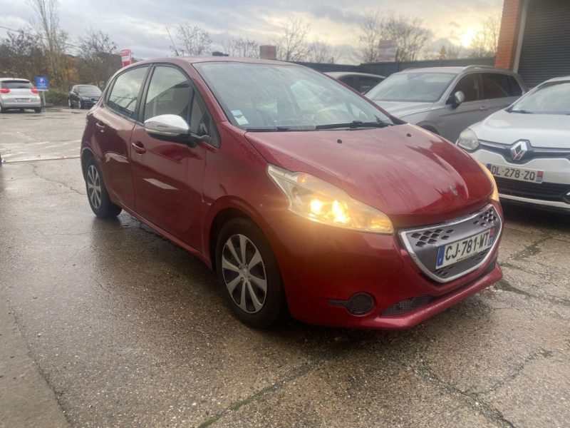 PEUGEOT 208  1.4 E-HDI 68 ACTIVE BMP 2012