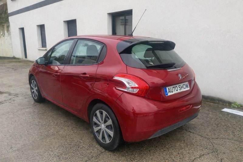 PEUGEOT 208  1.4 E-HDI 68 ACTIVE BMP 2012