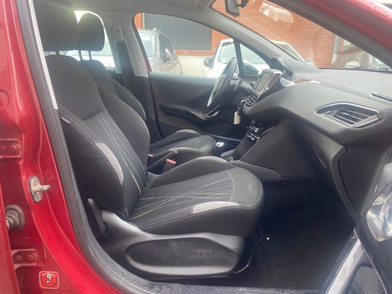 PEUGEOT 208  1.4 E-HDI 68 ACTIVE BMP 2012