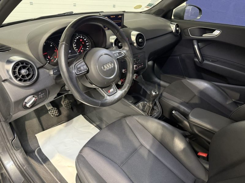 AUDI A1 1.6 TDI 105 S-Line / SUIVI ENTRETIEN / KIT DISTRIBUTION A JOUR 