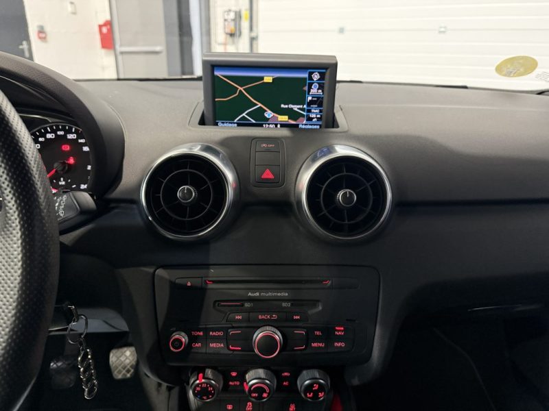 AUDI A1 1.6 TDI 105 S-LINE / SUIVI D'ENTRETIEN / COURROIE DE DISTRIBUTION OK 