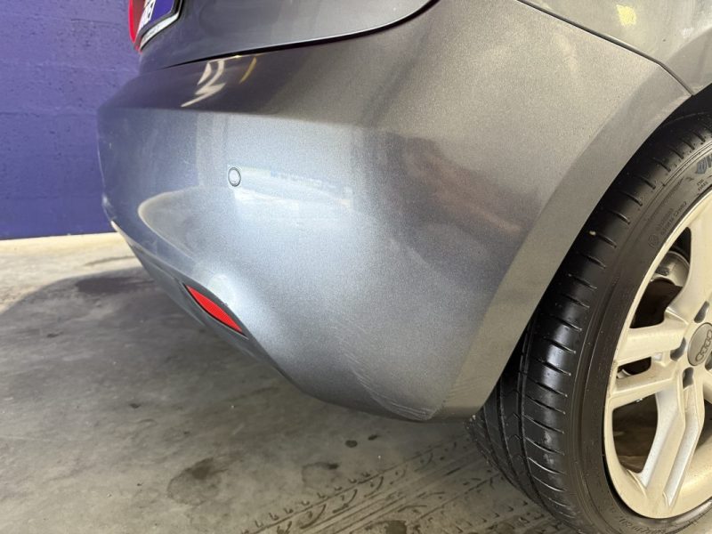 AUDI A1 1.6 TDI 105 S-LINE / SUIVI D'ENTRETIEN / COURROIE DE DISTRIBUTION OK 