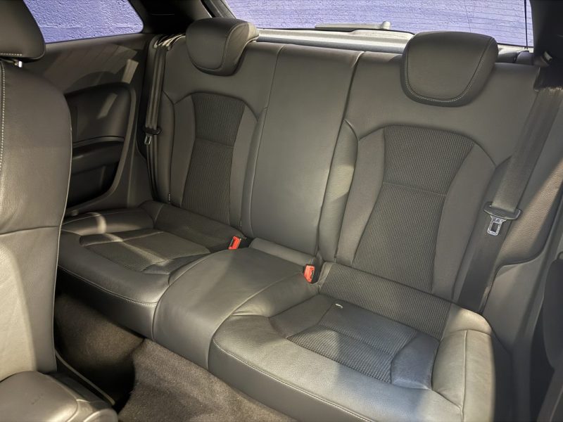 AUDI A1 1.6 TDI 105 S-LINE / SUIVI D'ENTRETIEN / COURROIE DE DISTRIBUTION OK 