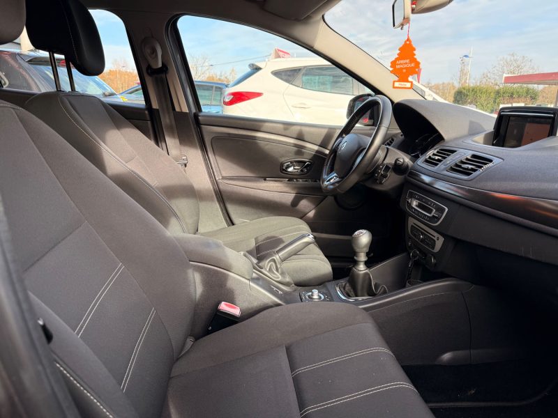 RENAULT MEGANE 3 (III) 1.5 DCI 110 CV EXPRESSION - ENTRETIEN OK - GARANTIE 12 MOIS 