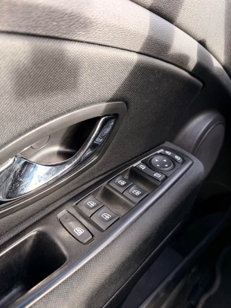 RENAULT MEGANE 3 1.5 DCI 110 CV EXPRESSION - ENTRETIEN OK - GARANTIE 12 MOIS 