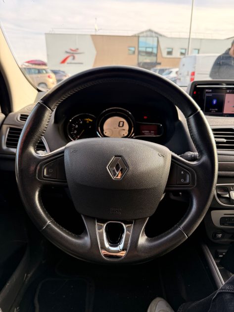 RENAULT MEGANE 3 (III) 1.5 DCI 110 CV EXPRESSION - ENTRETIEN OK - GARANTIE 12 MOIS 