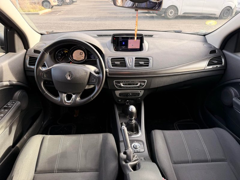 RENAULT MEGANE 3 1.5 DCI 110 CV EXPRESSION - ENTRETIEN OK - GARANTIE 12 MOIS 