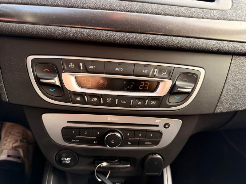 RENAULT MEGANE 3 (III) 1.5 DCI 110 CV EXPRESSION - ENTRETIEN OK - GARANTIE 12 MOIS 