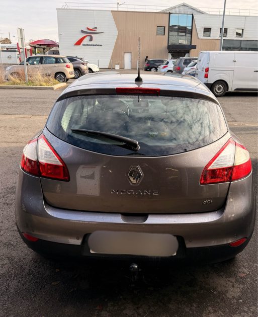RENAULT MEGANE 3 1.5 DCI 110 CV EXPRESSION - ENTRETIEN OK - GARANTIE 12 MOIS 
