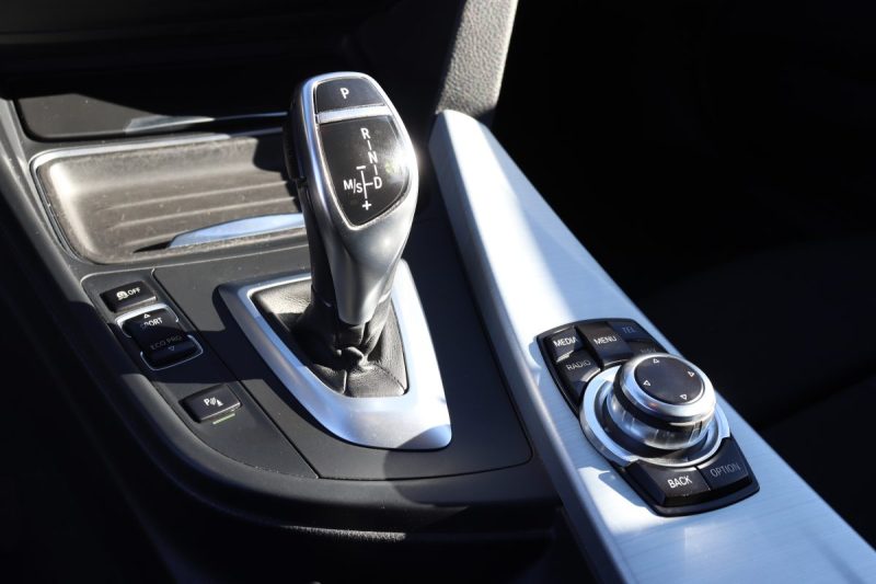 BMW SERIE 3 TOURING  (F31) 320DA XDRIVE 184CH SPORT 