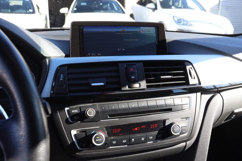 BMW SERIE 3 TOURING  (F31) 320DA XDRIVE 184CH SPORT 