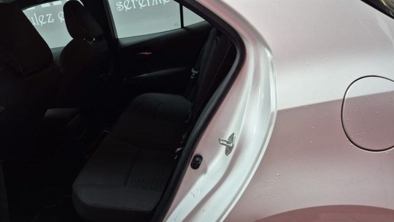 TOYOTA COROLLA BERLINE 122cv DYNAMIC BUSINESS/1 ERE MAIN/TVA RECUPERABLE