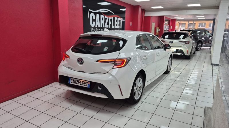 TOYOTA COROLLA BERLINE 122cv DYNAMIC BUSINESS/1 ERE MAIN/TVA RECUPERABLE