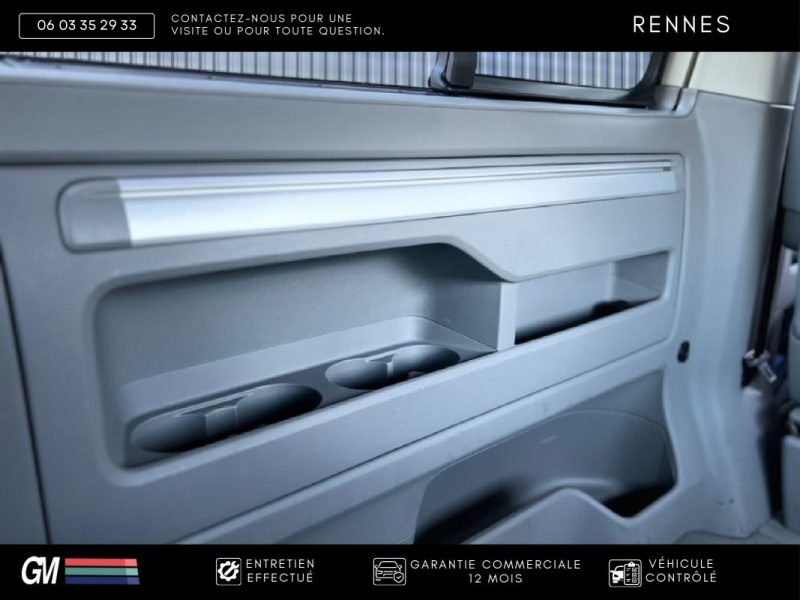 VW Transporter T5 California Beach / 5 places / Clim / 2.0 TDI / Garantie 12 mois