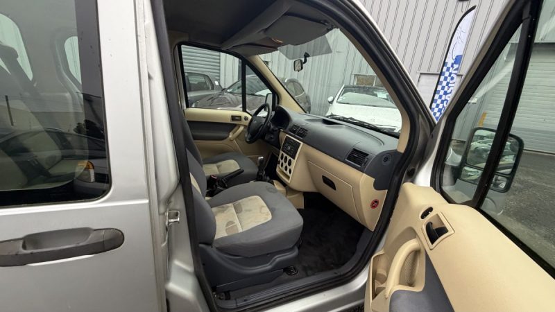 FORD TOURNEO 1.8 TD 75 BASE COURT 