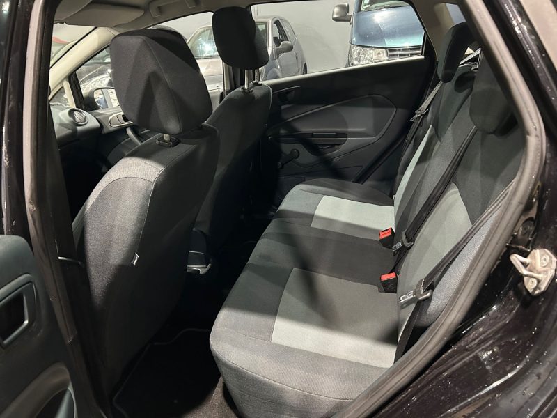 FORD FIESTA 1.2i 16V 60CH