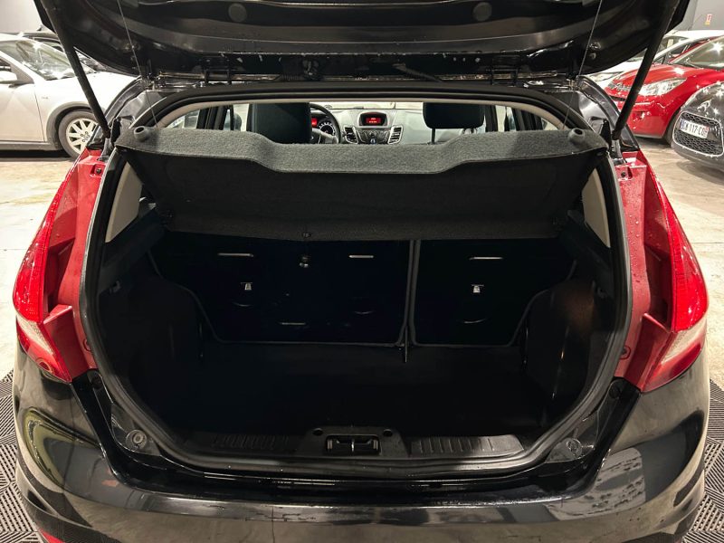 FORD FIESTA 1.2i 16V 60CH