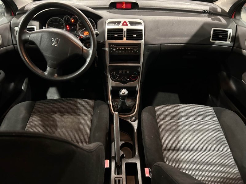 PEUGEOT 307 1.4I - 16V 95CH 