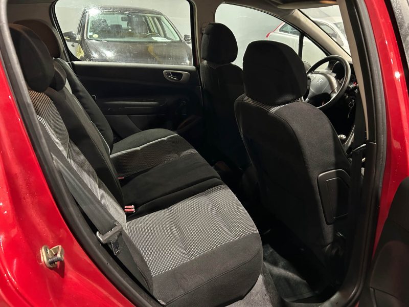 PEUGEOT 307 1.4I - 16V 95CH 