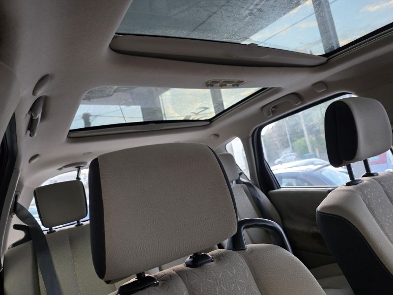 RENAULT SCENIC EXPRESSION 1.9DCI 130CH ANNEE 2008 187000KM