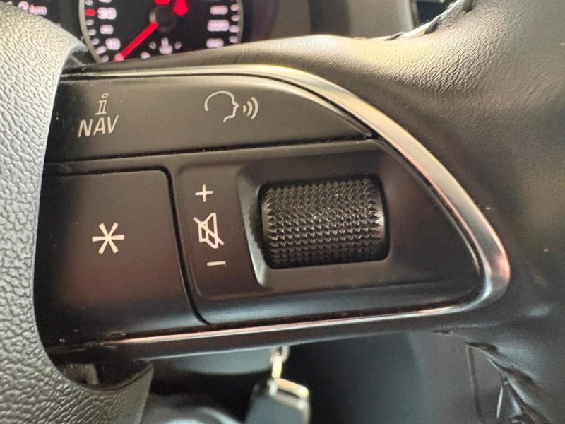 Audi Q3 2.0 TDI 163ch 🔥 Quattro ❄️ Attelage 🔗 Feux auto 💡 Reprise 🔄 Garantie 🛡️