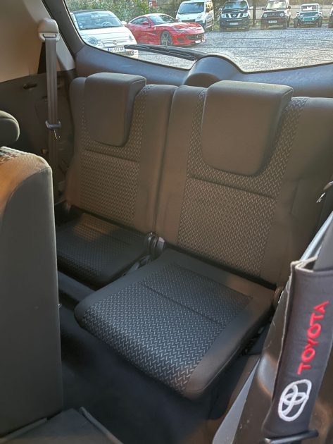 TOYOTA COROLLA-V 115 D-4D