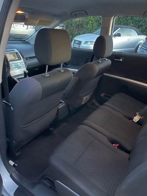 TOYOTA COROLLA-V 115 D-4D