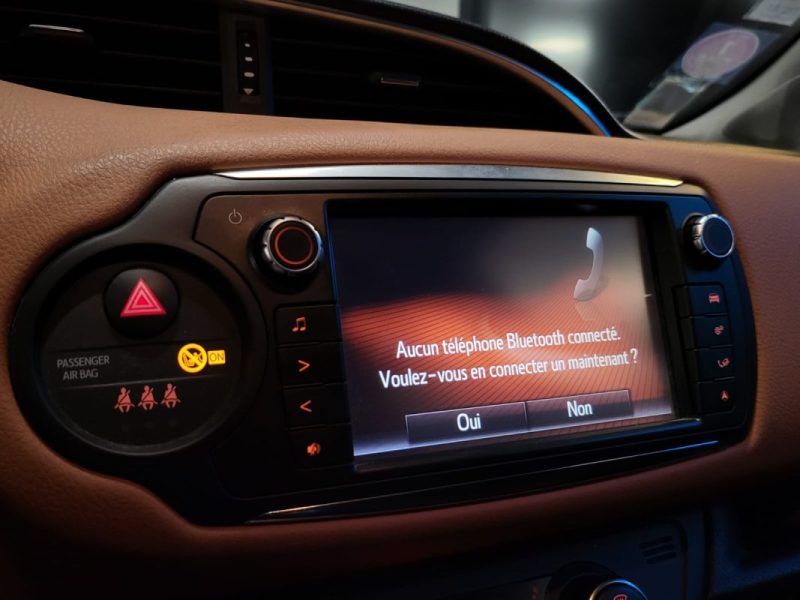 TOYOTA YARIS 1.3 VVTI 100CV BVM6 LOUNGE TOIT PANO / CAMERA