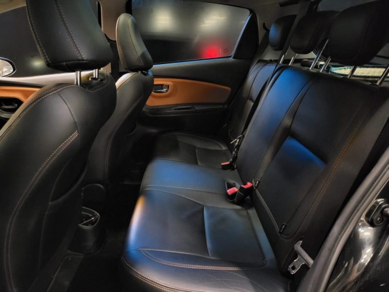 TOYOTA YARIS 1.3 VVTI 100CV BVM6 LOUNGE TOIT PANO / CAMERA