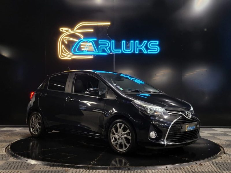 TOYOTA YARIS 1.3 VVTI 100CV BVM6 LOUNGE TOIT PANO / CAMERA