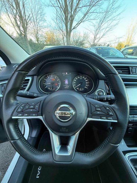 NISSAN QASHQAI 1.2 DIG-T 115 VISIA - CAMERA 360 - TOIT PANORAMIQUE 