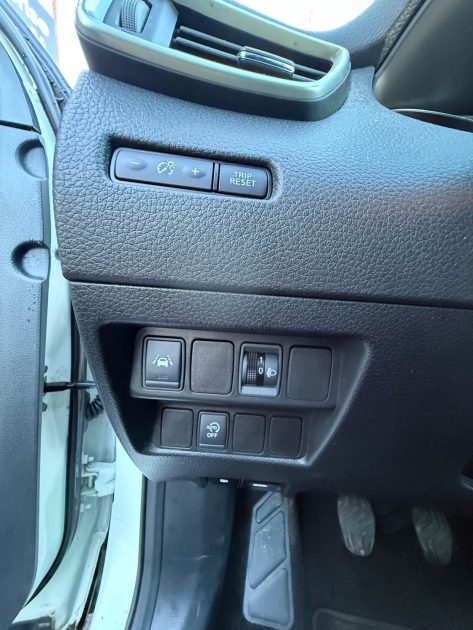 NISSAN QASHQAI 1.2 DIG-T 115 VISIA - CAMERA 360 - TOIT PANORAMIQUE 