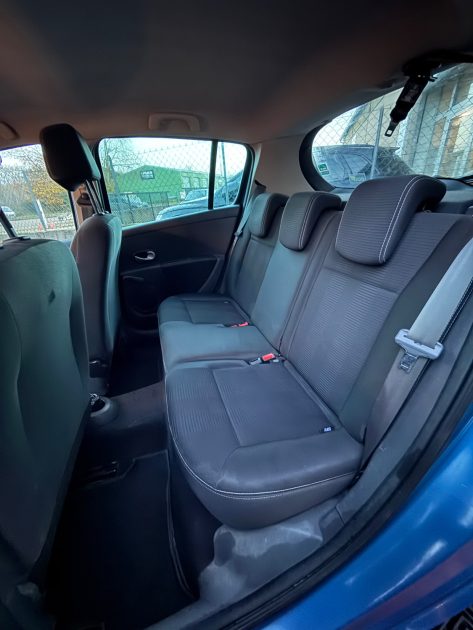 RENAULT CLIO III 1.5 DCi 70 bi-ton AUTHENTIQUE 