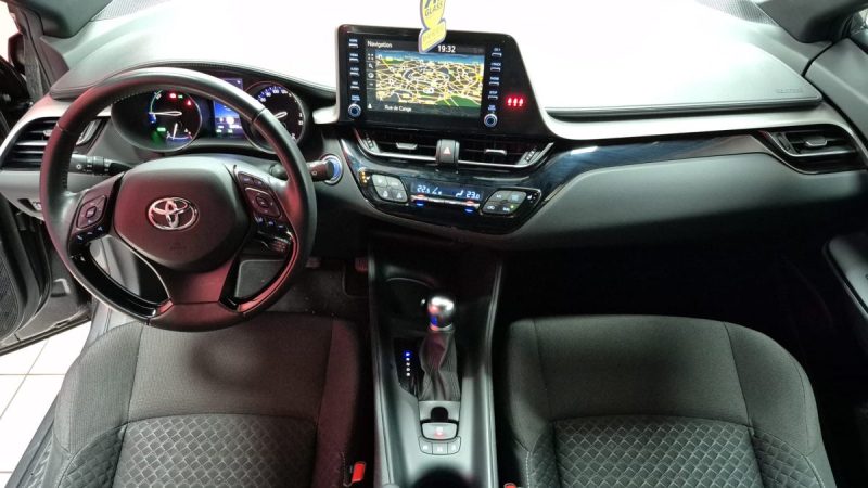 TOYOTA C-HR SUV 1.8 HYBRIDE 122cv DYNAMIC BUSINESS/1 ERE MAIN/TVA RECUPERABLE