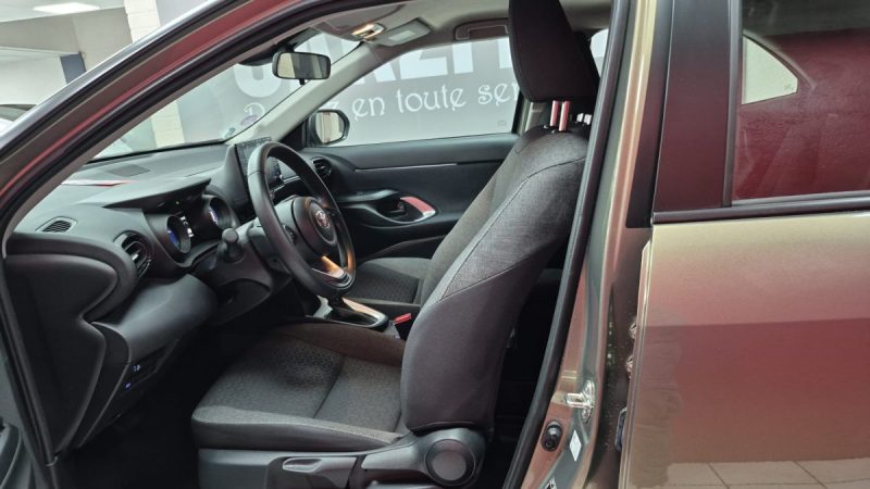 TOYOTA YARIS CROSS SUV 1.5 HYBRID 116H DYNAMIC BUSINESS/1 ERE MAIN/TVA RECUPERABLE