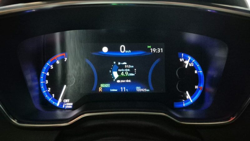 TOYOTA COROLLA BERLINE HYBRIDE 122cv DYNAMIC BUSINESS/1 ERE MAIN/TVA RECUPERABLE