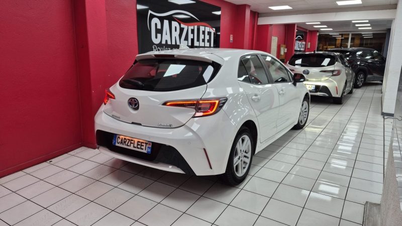 TOYOTA COROLLA BERLINE HYBRIDE 122cv DYNAMIC BUSINESS/1 ERE MAIN/TVA RECUPERABLE