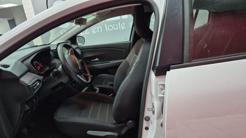 DACIA SANDERO1.0 TCE 90 JOURNEY 2025/1 ERE MAIN/ EXPORT ALGERIE TUNISIE 13700 Hors taxes