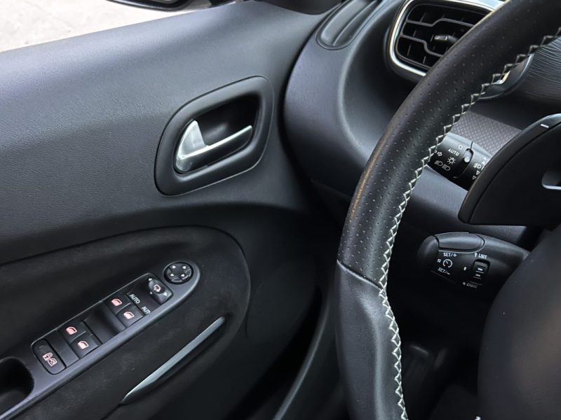 CITROEN C3 PICASSO PHASE 2 EXCLUSIVE 1.6 VTI 120 Cv 1ERE MAIN / BOITE AUTO 26 100 Kms GARANTIE 1 AN