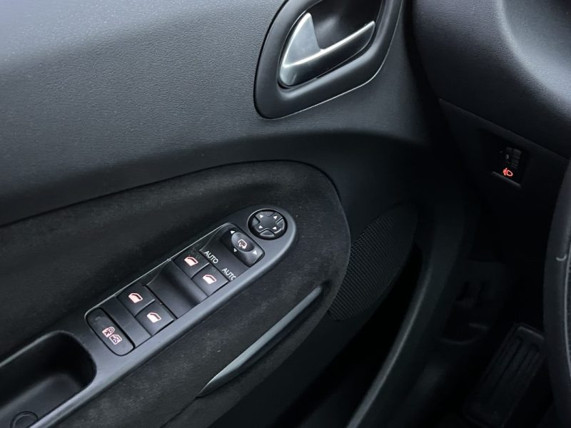 CITROEN C3 PICASSO PHASE 2 EXCLUSIVE 1.6 VTI 120 Cv 1ERE MAIN / BOITE AUTO 26 100 Kms GARANTIE 1 AN