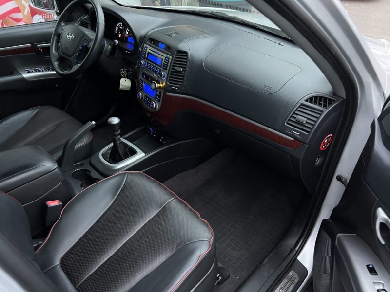 HYUNDAI SANTA FE II 2.2 CRDI 155 Cv 2WD 1ERE MAIN / INTERIEUR CUIR 50 100 Kms - GARANTIE 1 AN