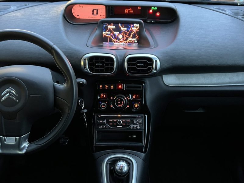 CITROEN C3 PICASSO PHASE 2 EXCLUSIVE 1.6 HDI 115 Cv 1ERE MAIN / 56 600 Kms GPS TOIT PANO Garantie1an