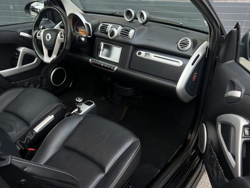 SMART FORTWO COUPE II PHASE 2 BRABUS 1.2 TURBO 102 Cv - PROBLEME POMMEAU VITESSE / 35 600 Kms