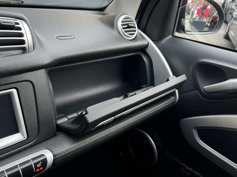 SMART FORTWO COUPE II PHASE 2 BRABUS 1.2 TURBO 102 Cv - PROBLEME POMMEAU VITESSE / 35 600 Kms