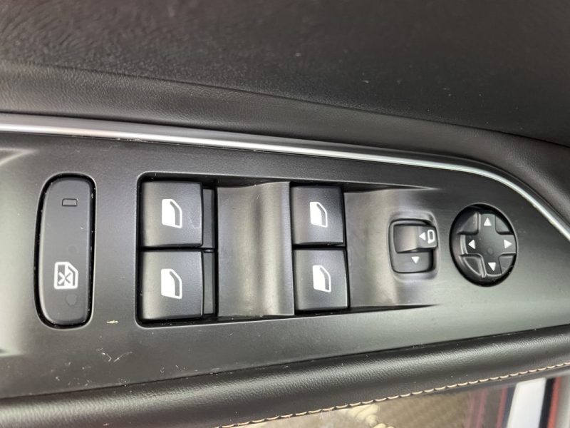 PEUGEOT 3008 - 2 1.6 BLUE HDI 120CV  GT LINE  GARANTIE 3/12 MOIS 2018