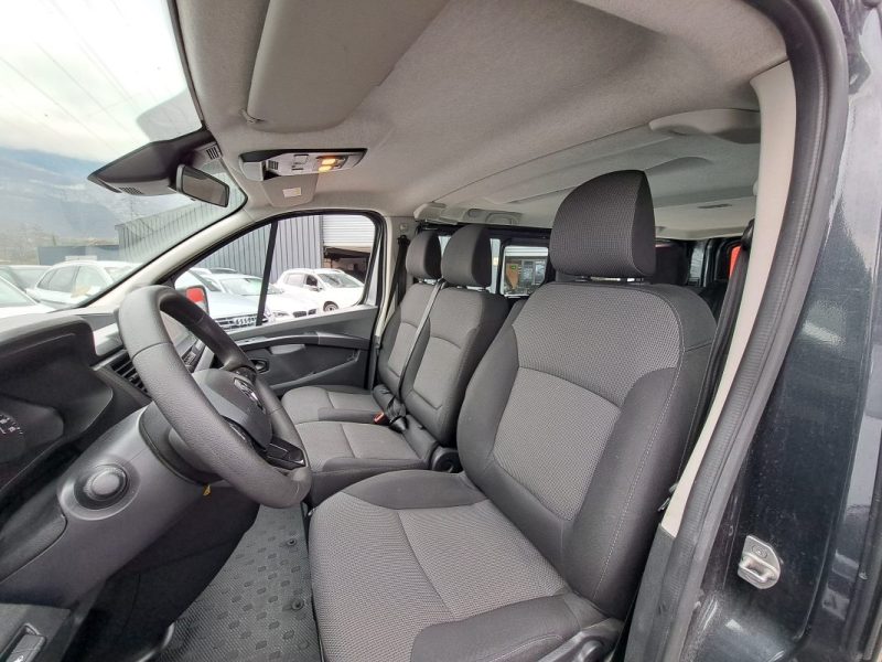 RENAULT TRAFIC l2 2.0 dci 150 cv 9 places tva recuperable