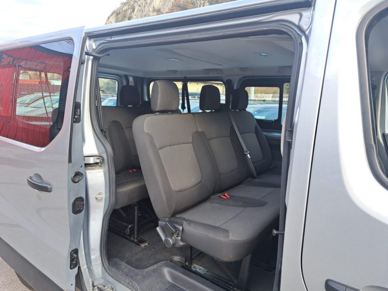 RENAULT TRAFIC  l2 2.0 dci 150 cv 9 places tva recuperable