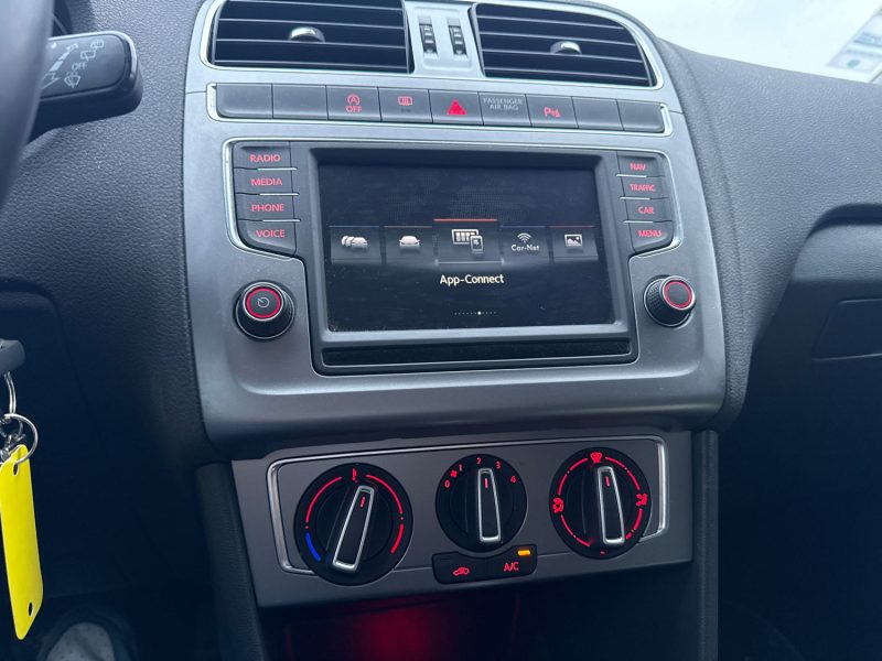 VOLKSWAGEN POLO 1.2 TSI 90CH DSG7 5P 1 ÈRE MAIN  